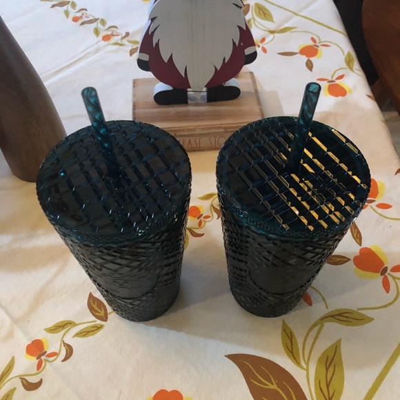 NEW ONE Starbucks 2021 Holiday Jeweled Cold Tumbler Christmas Tree Green 16oz - Picture 3 of 7